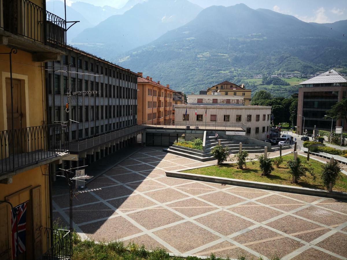 Domus Praetoria Appartement Aosta Buitenkant foto